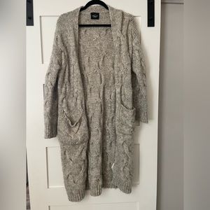 Carly jean Los Angeles long cardigan sweater small/medium